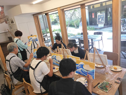 Paint & Sip Experience in Hokusai’s Town: Sake and Art Join-In Tour
